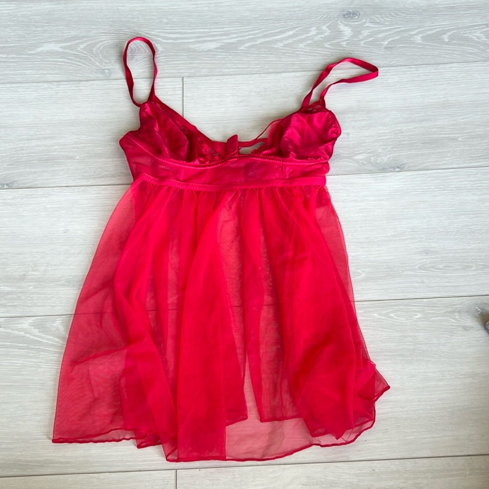 Victoria secret sheer medium